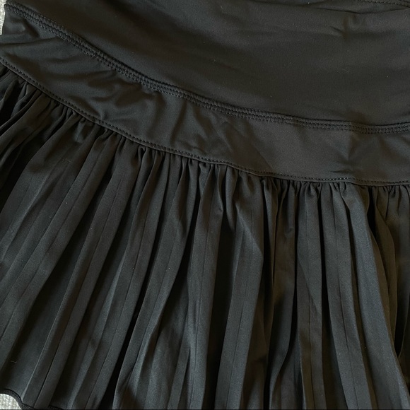 NWT 🔥 Gold Hinge Black Style Tennis Skirt w Built in Shorts Spandex with Pocket - Picture 3 of 15